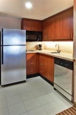 фото отеля Holiday Inn Express Hotel & Suites Newmarket