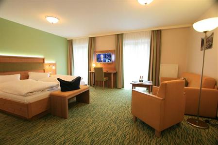 фото отеля Hotel Pension Seeblick Bad Reichenhall