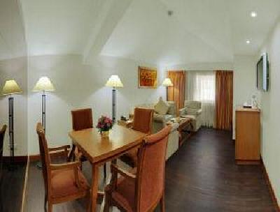 фото отеля Ramada Caravela Beach Resort