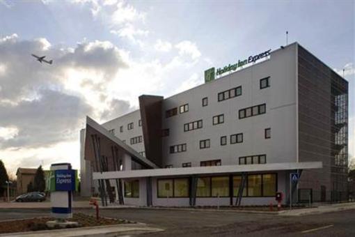 фото отеля Holiday Inn Express Milan-Malpensa Airport