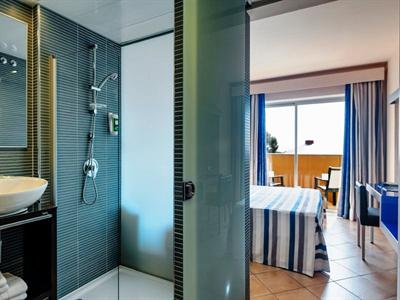 фото отеля Barcelo Pueblo Hotel Menorca