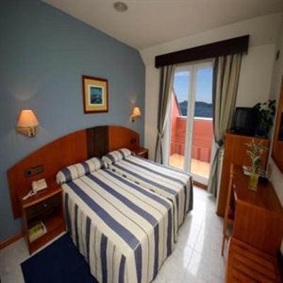 фото отеля Hotel Nanin Playa Sanxenxo