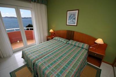 фото отеля Hotel Nanin Playa Sanxenxo