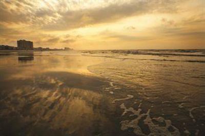 фото отеля Towers at North Myrtle Beach