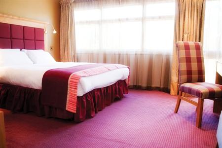фото отеля Best Western Frensham Pond Hotel Farnham