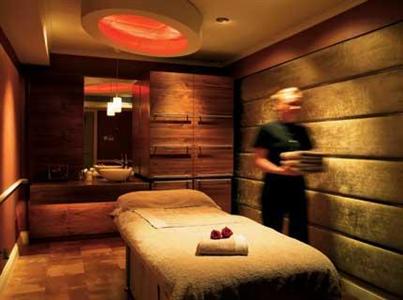 фото отеля Chewton Glen Hotel New Milton