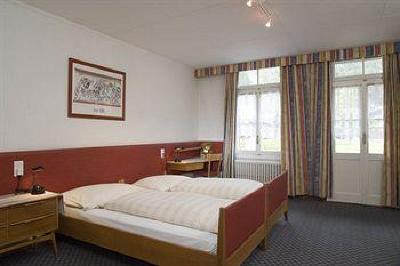 фото отеля Chalet Hotel Bernerhof Wengen