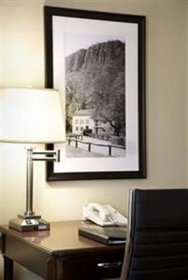 фото отеля Clinton Inn Hotel