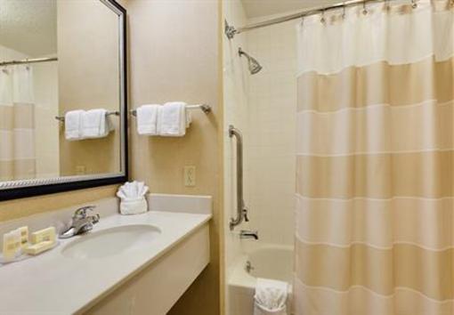фото отеля Courtyard by Marriott Merrillville