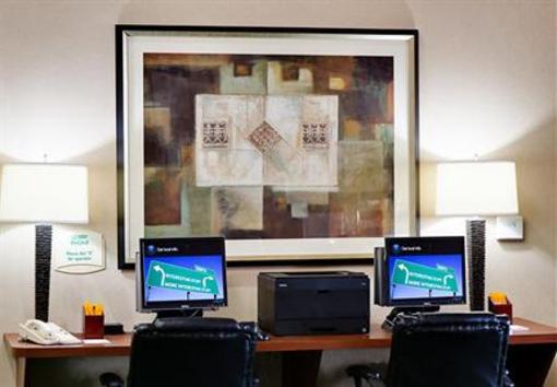 фото отеля Courtyard by Marriott Merrillville