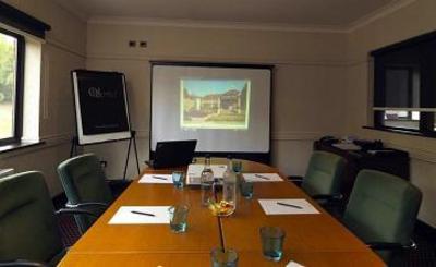фото отеля Stratford Manor Hotel Stratford-upon-Avon