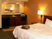 Hampton Inn & Suites Toronto Airport