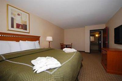 фото отеля Comfort Suites Goodyear