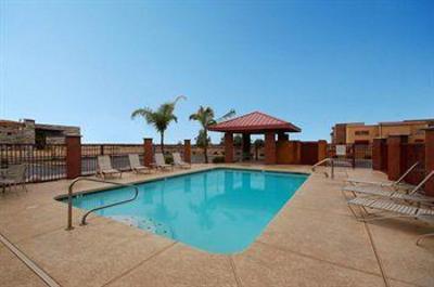 фото отеля Comfort Suites Goodyear