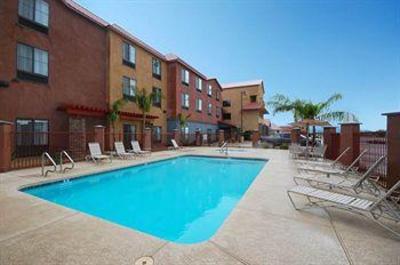 фото отеля Comfort Suites Goodyear