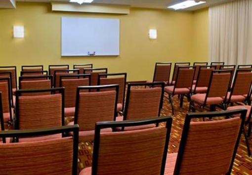 фото отеля Courtyard by Marriott Lincroft Red Bank