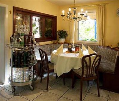 фото отеля Hotel Zum Löwen Meckenbeuren