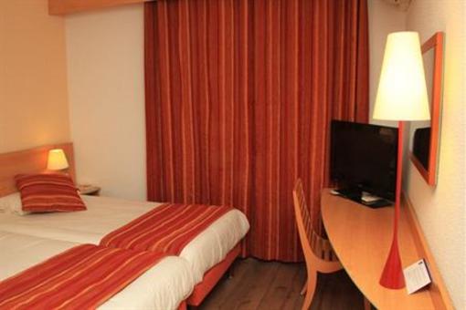 фото отеля BEST WESTERN Uzes Pont du Gard