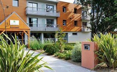 фото отеля Park & Suites Confort