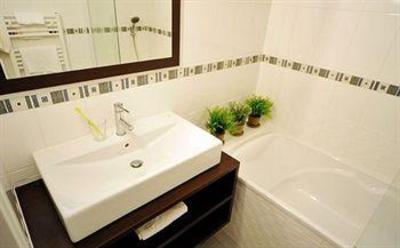 фото отеля Park & Suites Confort