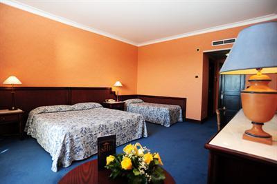 фото отеля Schuhmann Strand Hotel Capaccio
