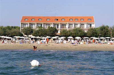 фото отеля Schuhmann Strand Hotel Capaccio