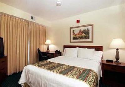 фото отеля Residence Inn by Marriott Potomac Mills