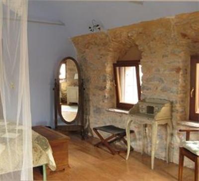 фото отеля Traditional Hotel Ianthe
