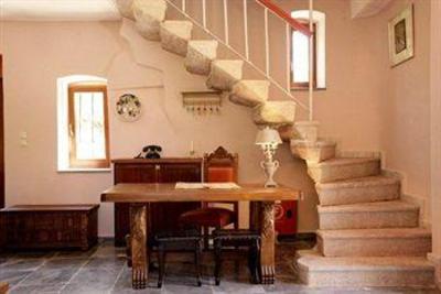 фото отеля Traditional Hotel Ianthe