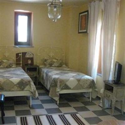 фото отеля Traditional Hotel Ianthe
