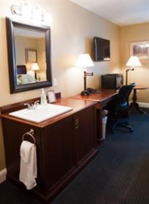 фото отеля Beacon Hotel Oswego