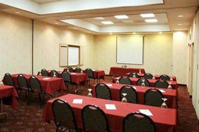 фото отеля Hampton Inn & Suites Merriam