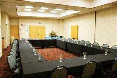 фото отеля Hampton Inn & Suites Merriam