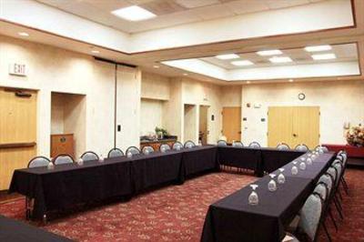 фото отеля Hampton Inn & Suites Merriam