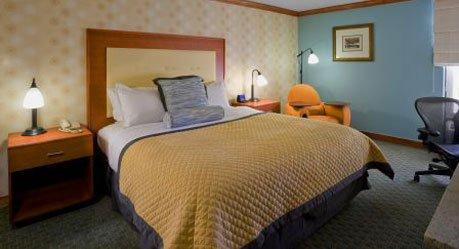 фото отеля Wyndham Richmond Airport Hotel