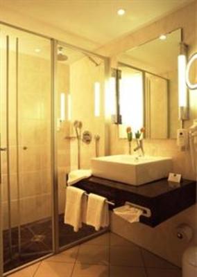фото отеля BEST WESTERN Donner's Hotel