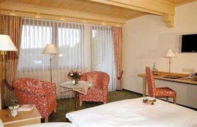 фото отеля Akzent Hotel Landgasthof Hirsch Lossburg