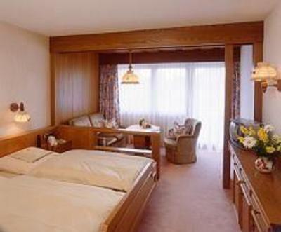 фото отеля Akzent Hotel Landgasthof Hirsch Lossburg