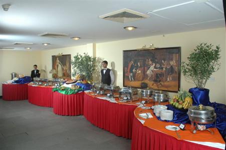 фото отеля Holiday Inn Manali