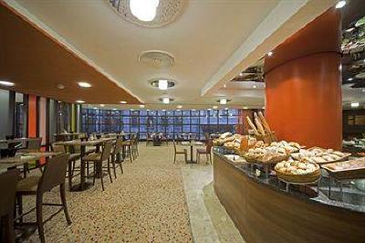 фото отеля Mercure Budapest City Center