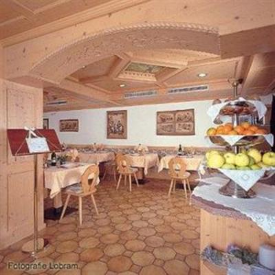фото отеля Hotel Latemar Spitze