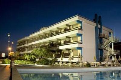 фото отеля Hotel Blue River
