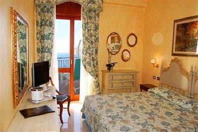 фото отеля Hotel Porto Roca
