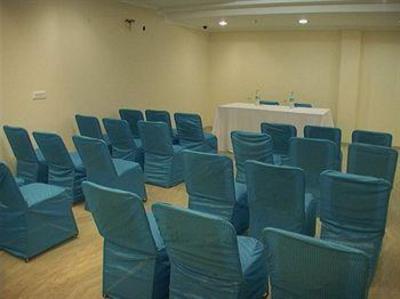 фото отеля The Pearl Royal Residency Hotel New Delhi