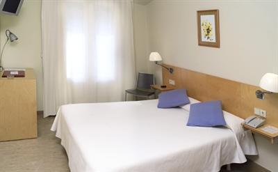 фото отеля Hotel Rambla Figueres