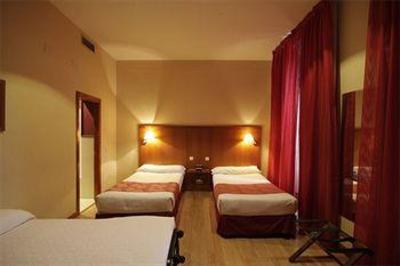 фото отеля Hotel Ateneo Puerta del Sol