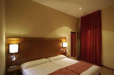 фото отеля Hotel Ateneo Puerta del Sol