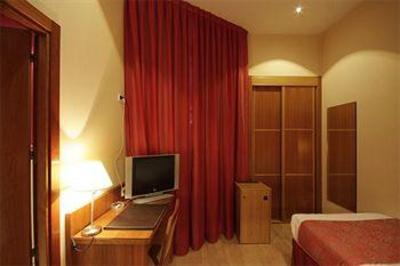 фото отеля Hotel Ateneo Puerta del Sol