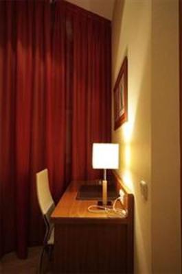 фото отеля Hotel Ateneo Puerta del Sol