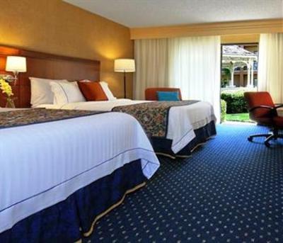 фото отеля Courtyard Fresno